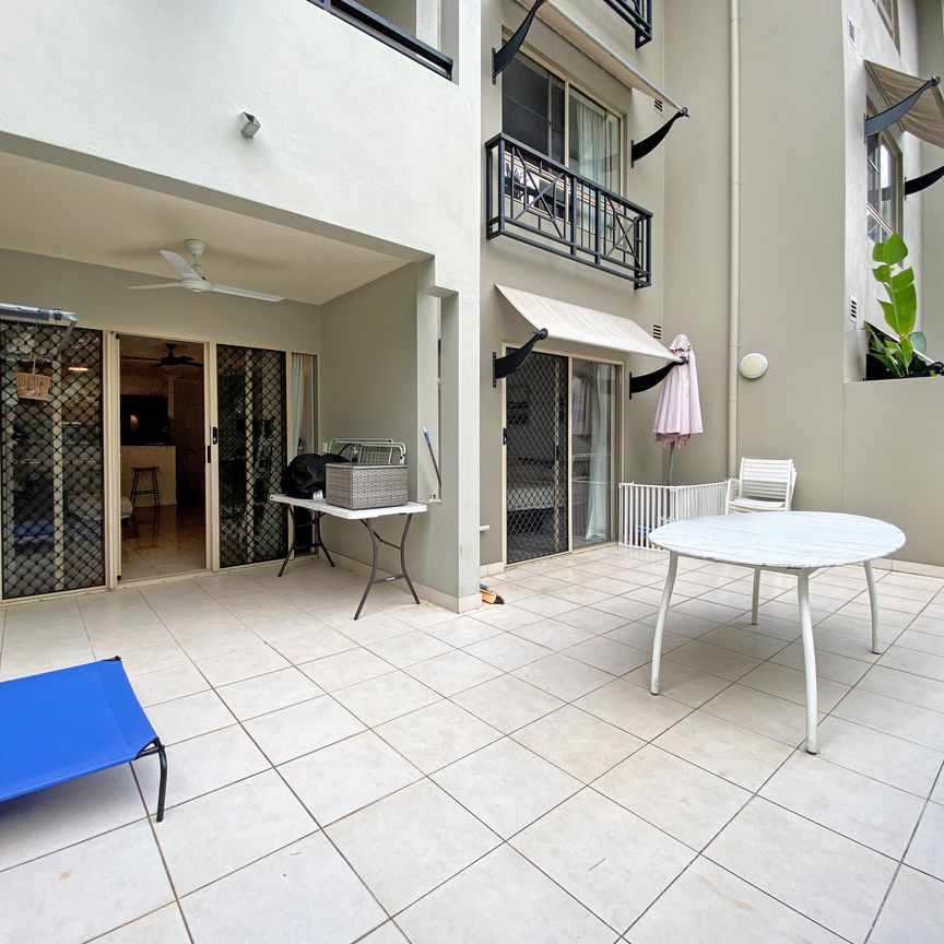 Furnished Apartment in Cairns One – Resort-Style Living - Photo 1