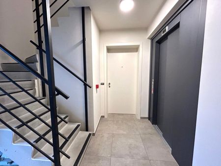 PRACHTIG ENERGIEVRIENDELIJK APPARTEMENT MET 3 SLPKS IN HARTJE RUISELEDE - Foto 3