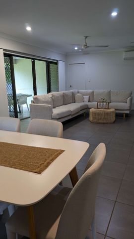 Smithfield - Photo 3