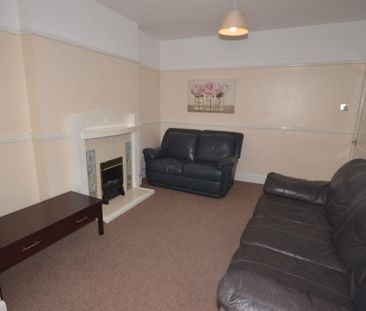 4 bedroom detached house to rent - Photo 1