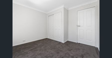 Charming Three-Bedroom, One-Bathroom Home - Photo 2