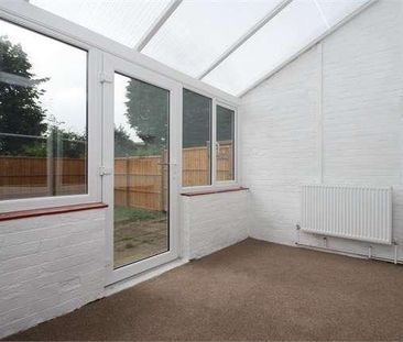 Richmond Road, Staines-upon-thames, TW18 - Photo 2