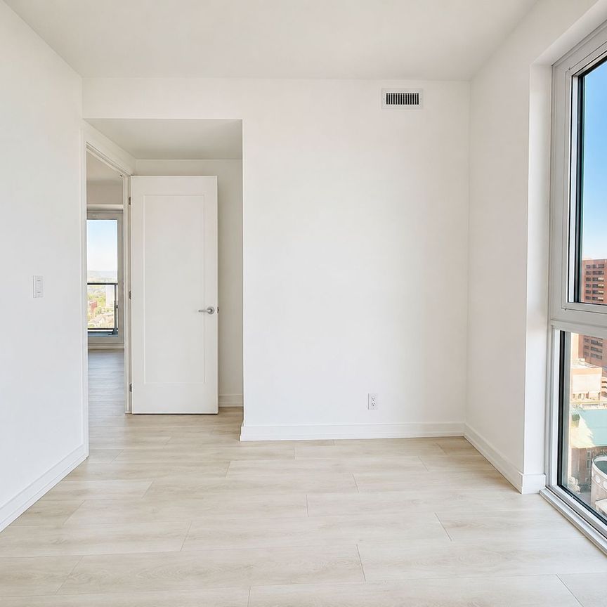 For Lease - 75 James Street Unit# 2202, Hamilton, Ontario - Photo 1