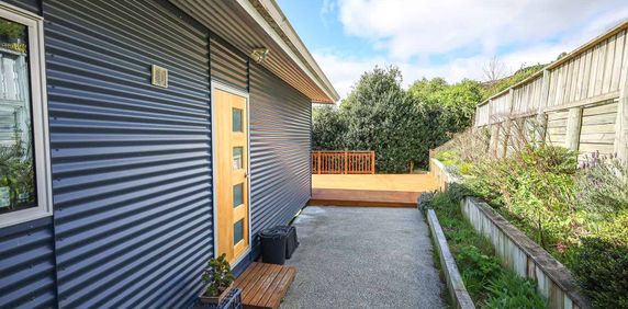 Modern, Sunny 4-Bedroom Home with Stunning Views! - Photo 2