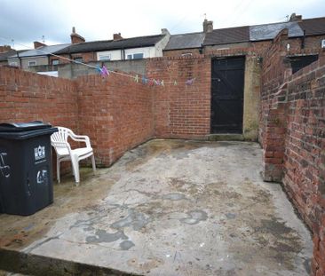 2 bedroom terraced house to rent - Photo 6
