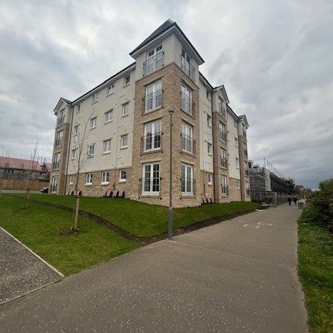 Clydeside Terrace, Renfrew - Photo 1