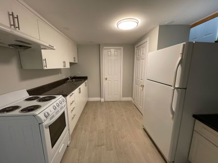 For Lease - 334 Stevenson Road Unit# Lower, Oshawa, Ontario - Photo 3