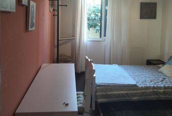 Alugo quarto no Funchal rua Dr Pita