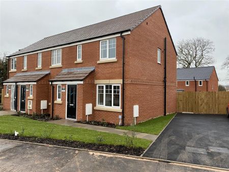 3 bedroom semi-detached house to rent - Photo 5