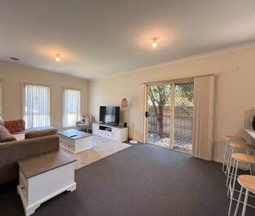 Modern 3 Bedroom Unit - Photo 6