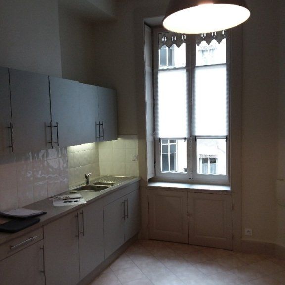 APPARTEMENT T6 A LOUER - Photo 1