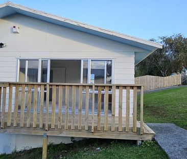 Freshly Updated Two Bedroom Unit - Photo 5