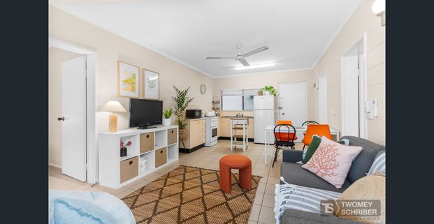 Furnished 2-Bedroom Unit in Tropical Trinity Beach Oasis - Photo 1