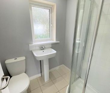 81 Strandburn Drive, Sydenham, Belfast, BT4 1NB - Photo 6