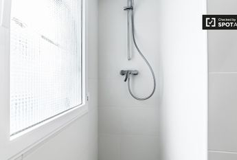 valencia, Valencian Community 46021