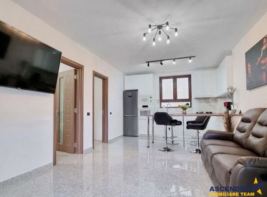 Casa deosebita, pretabila si pentru doua familii, Craiter, B - Fotografie 1