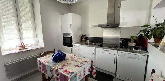 Location Appartement 4 pièces 80m² - Photo 2