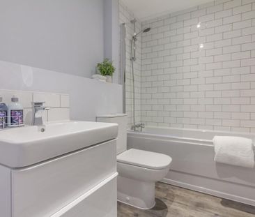 2 bedroom apartment to rent - Photo 5