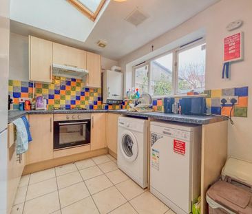 4 bedroom terraced house to rent - Photo 6