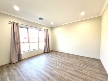 Brand New Elegance in the Heart of Harrisdale - Photo 4