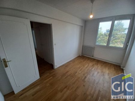 Location Appartement 5 pièces 80m² - Photo 5