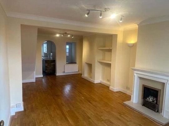 2 bedroom terraced house to rent - Photo 1