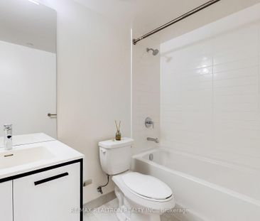 For Lease - 185 Deerfield Road Unit# 415, Newmarket, Ontario - Photo 1