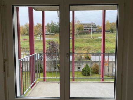A louer, AVS/AI, 2.5 pièces rénové, Albert-Monard 4, La Chaux-de-Fond - Foto 4