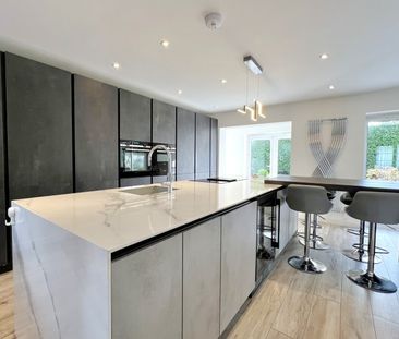 Crossacres, Woking, Surrey, GU22 - Photo 4