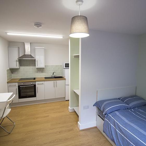 Studio to rent - Photo 1