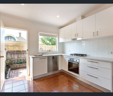 Three Bedroom Brick Victorian In Unbeatable Albert Park Location - Photo 3
