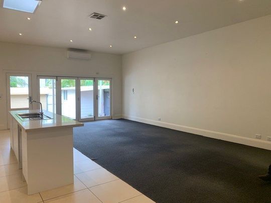 9 Irymple Avenue, Glen Iris - Photo 1
