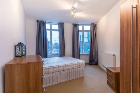 2 bedroom flat to rent - Photo 4