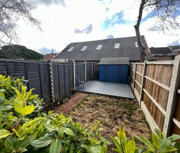 2 bedroom terraced house to rent - Photo 1