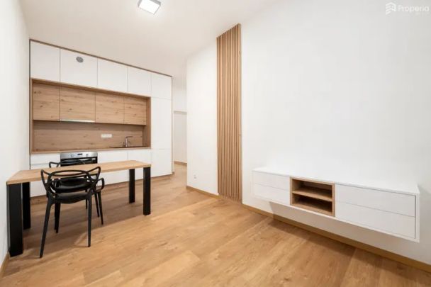 Pronájem krásného bytu 3+kk po rekonstrukci o CP 66 m - Photo 1