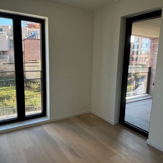 Appartement te huur - Photo 1