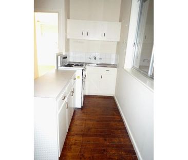 No Car? No Problem! One Bedroom Unit In Central Albury - Photo 1