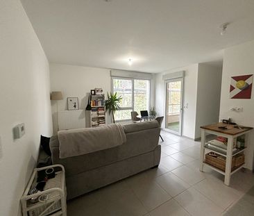 Location Appartement 2 pièces 38m² - Photo 4