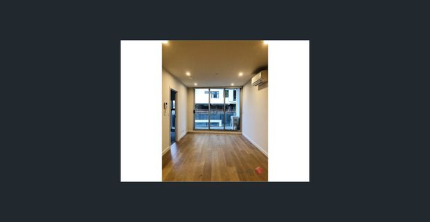 Live in Melbourne's premiere suburb - Photo 1