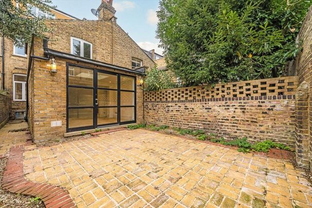 4 bedroom house to rent - Photo 1