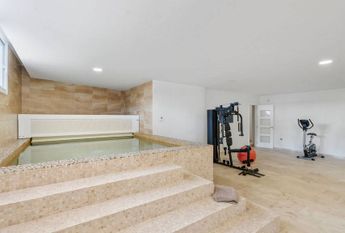 Luxury Villa for rent in Las Chapas, Spain