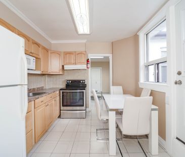 For Lease - 1378 Danforth Avenue, Toronto, Ontario - Photo 3
