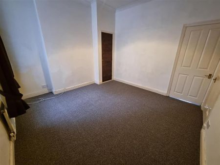 1 bedroom ground floor flat to rent - Photo 5