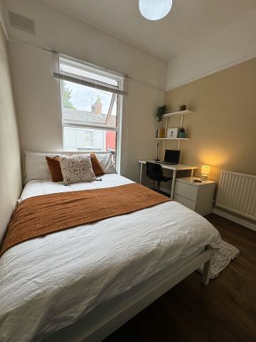 5 Bed Terraced House, Blantyre Road, L15 - Photo 5