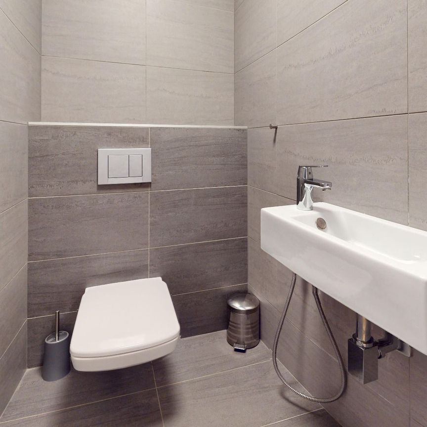 2 izbový byt na prenájom 62m2, Vlárska, Bratislava - Nové Mesto - Fotografia 1