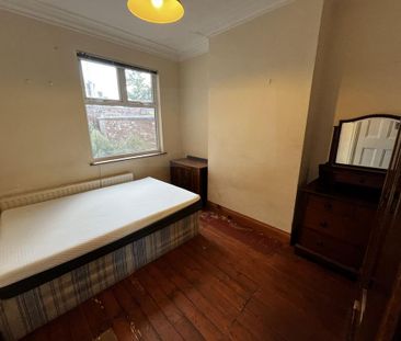 4 bedroom terraced house to rent - Photo 2