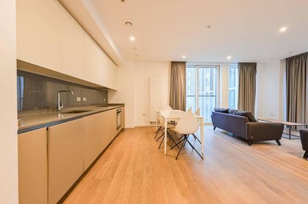 4 bedroom flat to rent - Photo 2