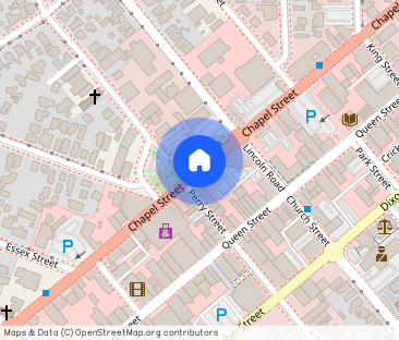 Luxury Family Living with Pool - Photo 1