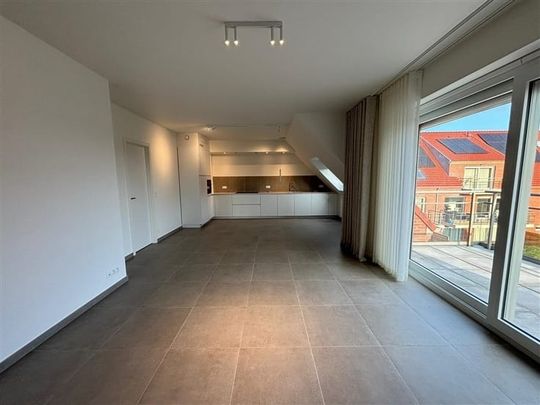 Appartement te huur - Photo 1