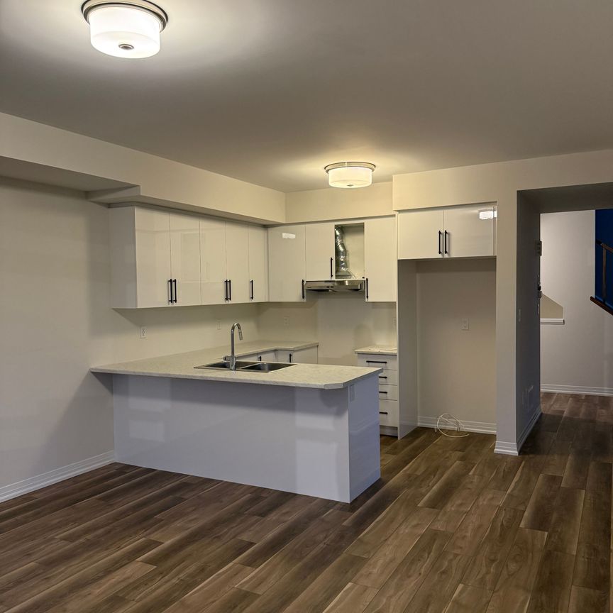 For Lease - 313 Conklin Road Unit# 89, Brantford, Ontario - Photo 1
